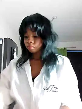 HannaMayers  online show from April 11, 2026, 10:24 pm