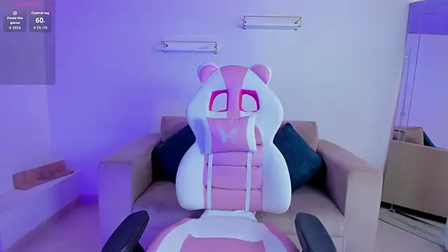 Snapshot of april_smiith1 chatting on April 4, 2026, 2:12 pm april smiith1 online show from April 4, 2026, 2:12 pm