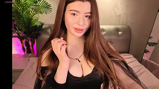 Snapshot of Sophia_Everly chatting on April 28, 2026, 9:46 am Sophia Everly online show from April 28, 2026, 9:46 am