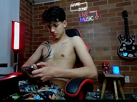 Kurtt   online show from March 24, 2026, 3:28 am