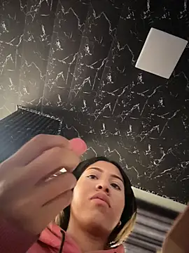 Laila LS online show from March 27, 2026, 2:40 pm