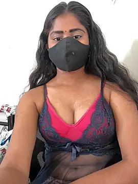 sexy-riyaa43 online show from March 29, 2026, 11:45 am