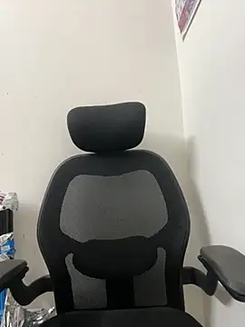 sexy-riyaa43 online show from April 8, 2026, 4:52 pm