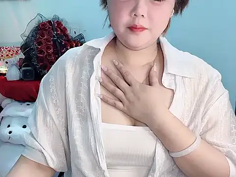 Snapshot of Nhanlu009 chatting on April 11, 2026, 1:37 pm Nhanlu009 online show from April 11, 2026, 1:37 pm