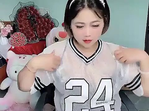 Snapshot of Nhanlu009 chatting on March 28, 2026, 4:35 am Nhanlu009 online show from March 28, 2026, 4:35 am