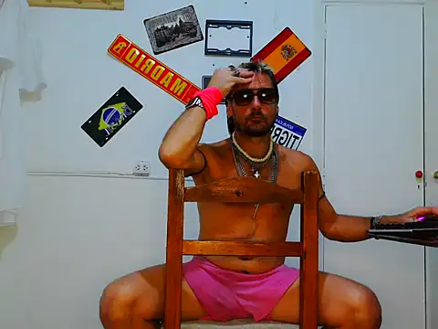 freddymdq100 online show from March 23, 2026, 11:26 pm