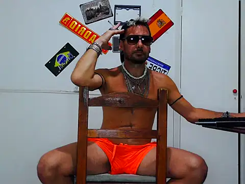 freddymdq100 online show from March 22, 2026, 2:37 am