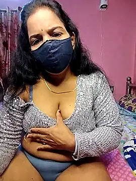 Snapshot of Rashilii_Bhabi chatting on August 4, 2026, 2:54 pm Rashilii Bhabi online show from August 4, 2026, 2:54 pm