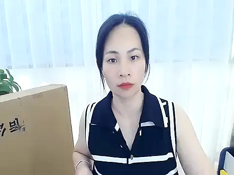 Zscck99 online show from June 15, 2026, 4:12 am