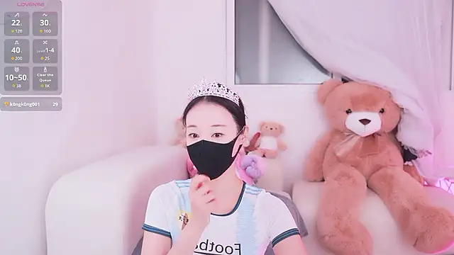 Snapshot of sexyjoy95 chatting on May 4, 2026, 10:40 am sexyjoy95 online show from May 4, 2026, 10:40 am