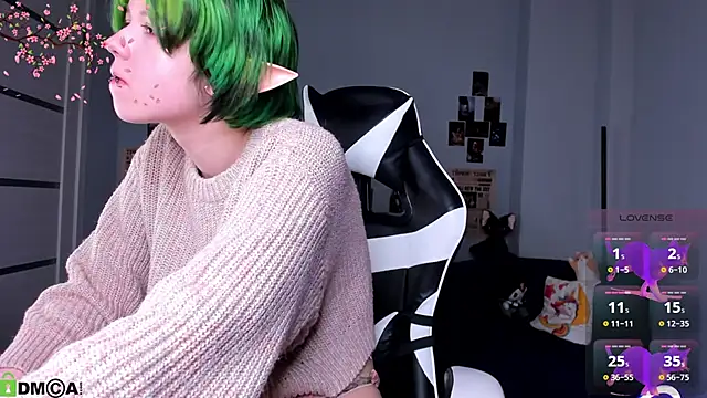 LittleKittenStar online show from April 9, 2026, 6:30 am