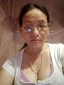 Snapshot of Lliygy chatting on May 25, 2026, 4:34 am Lliygy online show from May 25, 2026, 4:34 am