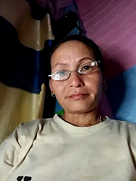 Snapshot of Lliygy chatting on May 28, 2026, 5:26 am Lliygy online show from May 28, 2026, 5:26 am