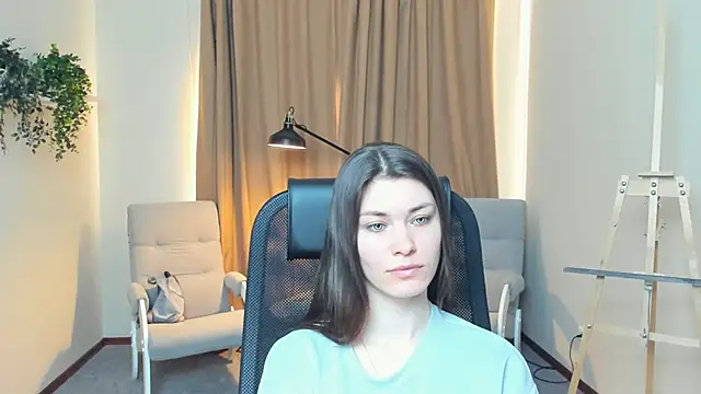 JulissaLipoma online show from March 21, 2026, 8:19 am