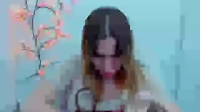 Kira raaaa online show from April 2, 2026, 5:30 pm