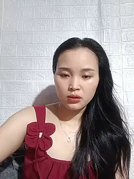 Akile80 online show from June 8, 2026, 3:18 am