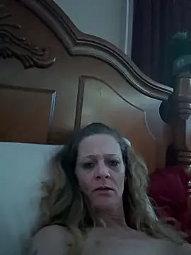 MaKeItWeT4200 online show from March 21, 2026, 9:58 am