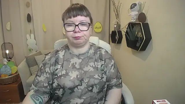 BonnnyBoobsy online show from April 7, 2026, 5:53 am