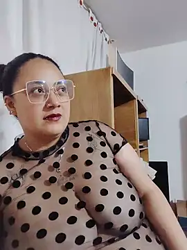 Snapshot of AvaRyd chatting on May 28, 2026, 3:25 am AvaRyd online show from May 28, 2026, 3:25 am