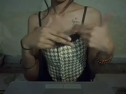 beautyrose1 online show from April 10, 2026, 4:47 pm