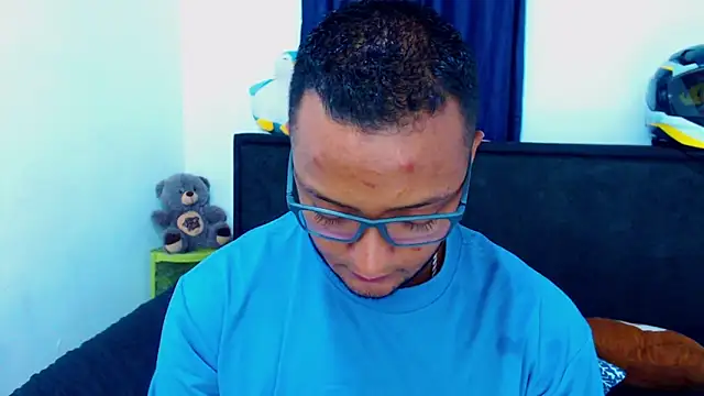 MascTyler online show from April 17, 2026, 12:02 am