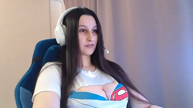 Snapshot of RiffedEye chatting on April 2, 2026, 1:51 pm RiffedEye online show from April 2, 2026, 1:51 pm