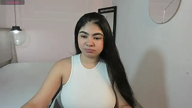 Snapshot of MilaHeat1 chatting on May 2, 2026, 8:03 pm MilaHeat1 online show from May 2, 2026, 8:03 pm
