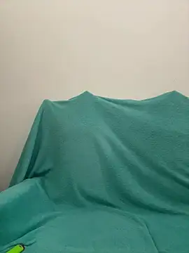 RafaelTitanX online show from April 23, 2026, 2:51 pm