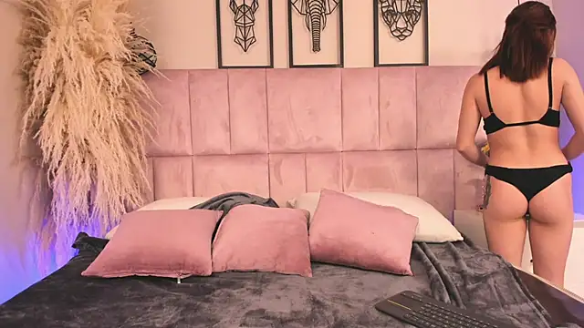 Honney Taylor online show from April 16, 2026, 8:20 pm