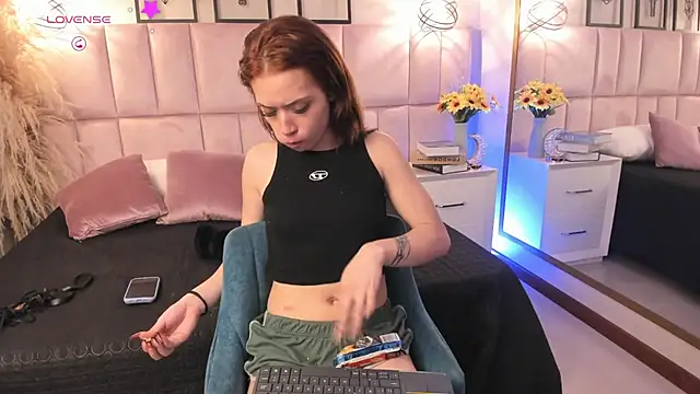 Honney Taylor online show from April 1, 2026, 8:48 am