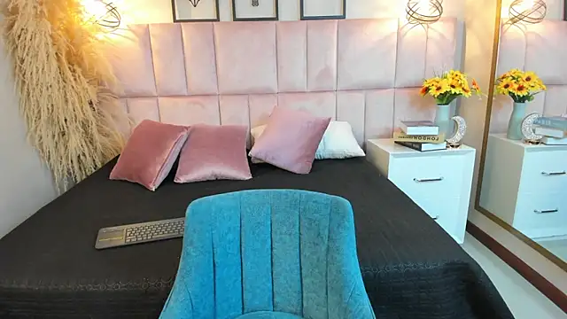 Honney Taylor online show from March 31, 2026, 8:44 pm