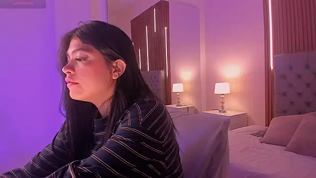 Snapshot of LiaSalvatore chatting on March 26, 2026, 12:58 pm LiaSalvatore online show from March 26, 2026, 12:58 pm