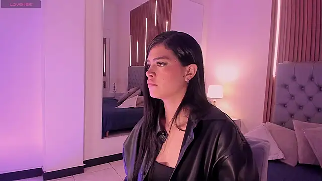 Snapshot of LiaSalvatore chatting on March 24, 2026, 12:16 pm LiaSalvatore online show from March 24, 2026, 12:16 pm