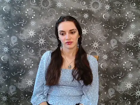 RoxiCherry online show from April 14, 2026, 6:29 am