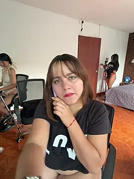 Snapshot of angel_rousse01 chatting on April 6, 2026, 12:50 pm angel rousse01 online show from April 6, 2026, 12:50 pm