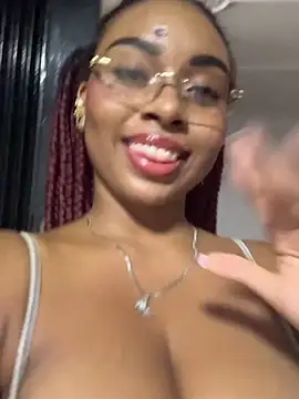 Kloe rousse01 online show from April 4, 2026, 9:21 pm