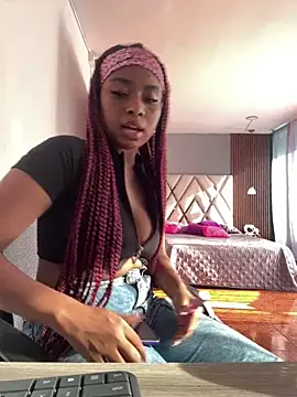 Kloe rousse01 online show from April 9, 2026, 9:43 pm