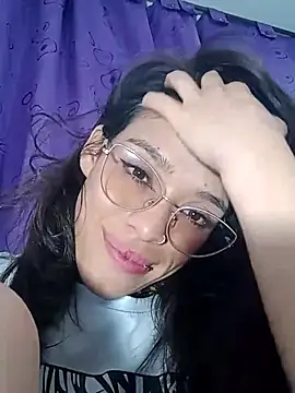 avalustyy online show from April 7, 2026, 1:18 am