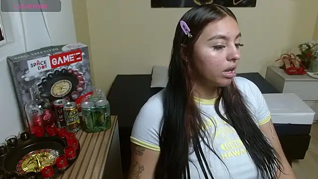 Miley Clarck online show from April 7, 2026, 1:02 pm