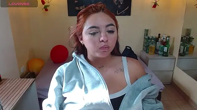 Snapshot of Miley_Clarck chatting on May 8, 2026, 12:31 pm Miley Clarck online show from May 8, 2026, 12:31 pm