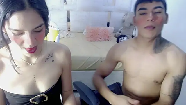 Snapshot of Nina_and_coby_ chatting on May 8, 2026, 8:56 pm Nina and coby online show from May 8, 2026, 8:56 pm