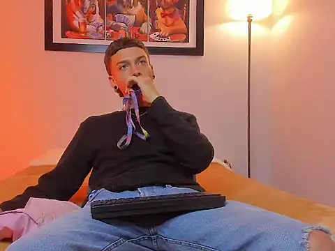 Noahh Saky online show from March 30, 2026, 3:41 am