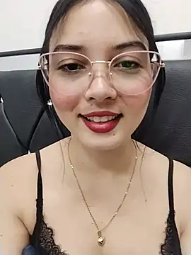 Snapshot of veleria_allurin chatting on July 2, 2026, 3:23 am veleria allurin online show from July 2, 2026, 3:23 am