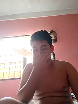 alee28728 online show from April 6, 2026, 8:54 pm