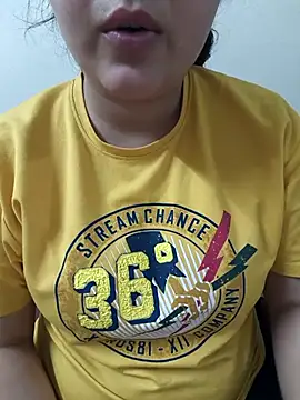 neelam rawat online show from April 15, 2026, 8:53 pm