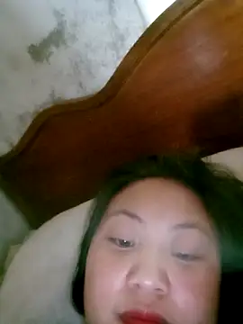 Snapshot of Emmi_cute9x chatting on March 28, 2026, 2:23 am Emmi cute9x online show from March 28, 2026, 2:23 am