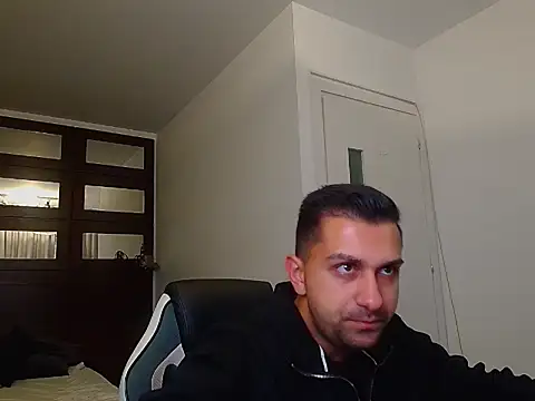 Snapshot of BryceReign chatting on May 19, 2026, 3:57 am BryceReign online show from May 19, 2026, 3:57 am