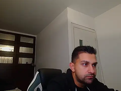 Snapshot of BryceReign chatting on May 22, 2026, 4:21 am BryceReign online show from May 22, 2026, 4:21 am