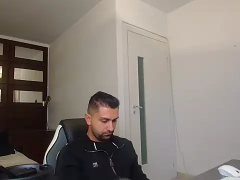 BryceReign online show from April 16, 2026, 4:24 am