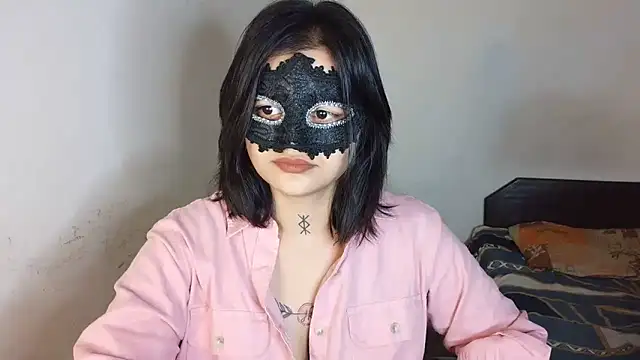 Punjabi baddie  online show from May 22, 2026, 1:09 pm